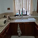 4 Bedrooms House At 15 Minutes To Paceville Apartament *