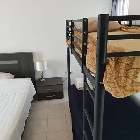 4 Bedrooms House At 15 Minutes To Paceville Apartment *