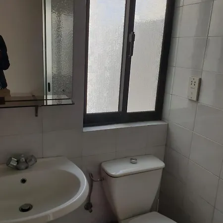 Apartament 4 Bedrooms House At 15 Minutes To Paceville St. Julian's