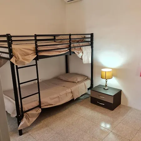 Apartment 4 Bedrooms House At 15 Minutes To Paceville *