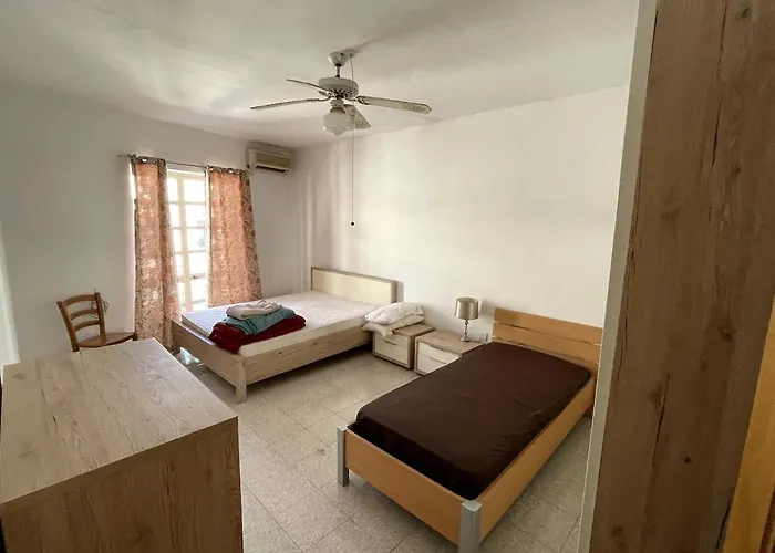 4 Bedrooms House At 15 Minutes To Paceville Saint Julian's